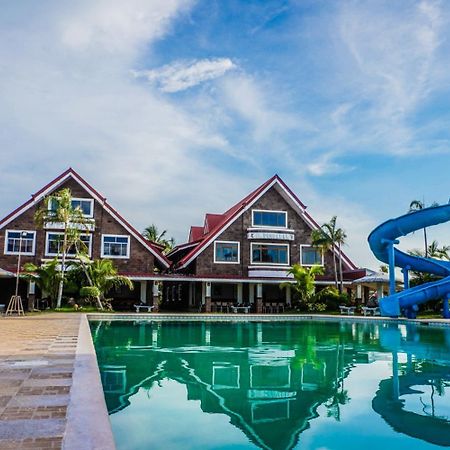 El Pescador Resort Hotel Bolinao Kültér fotó