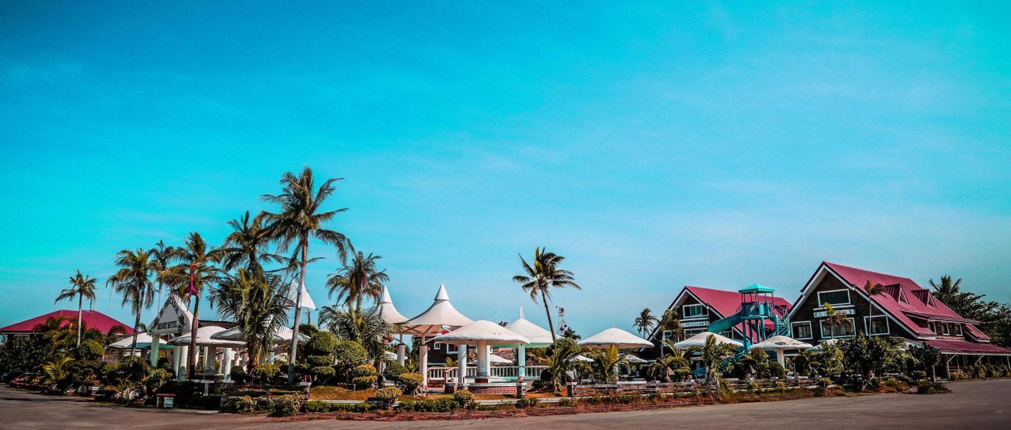 El Pescador Resort Hotel Bolinao Kültér fotó